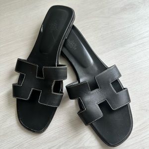 Hermes Oran Black Leather Sandals